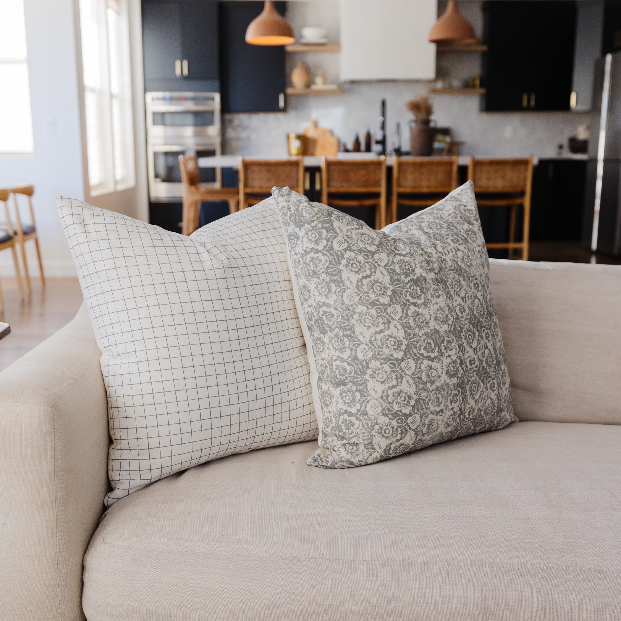 Flora in Gray - 18 | 22 | 24 - Image 9