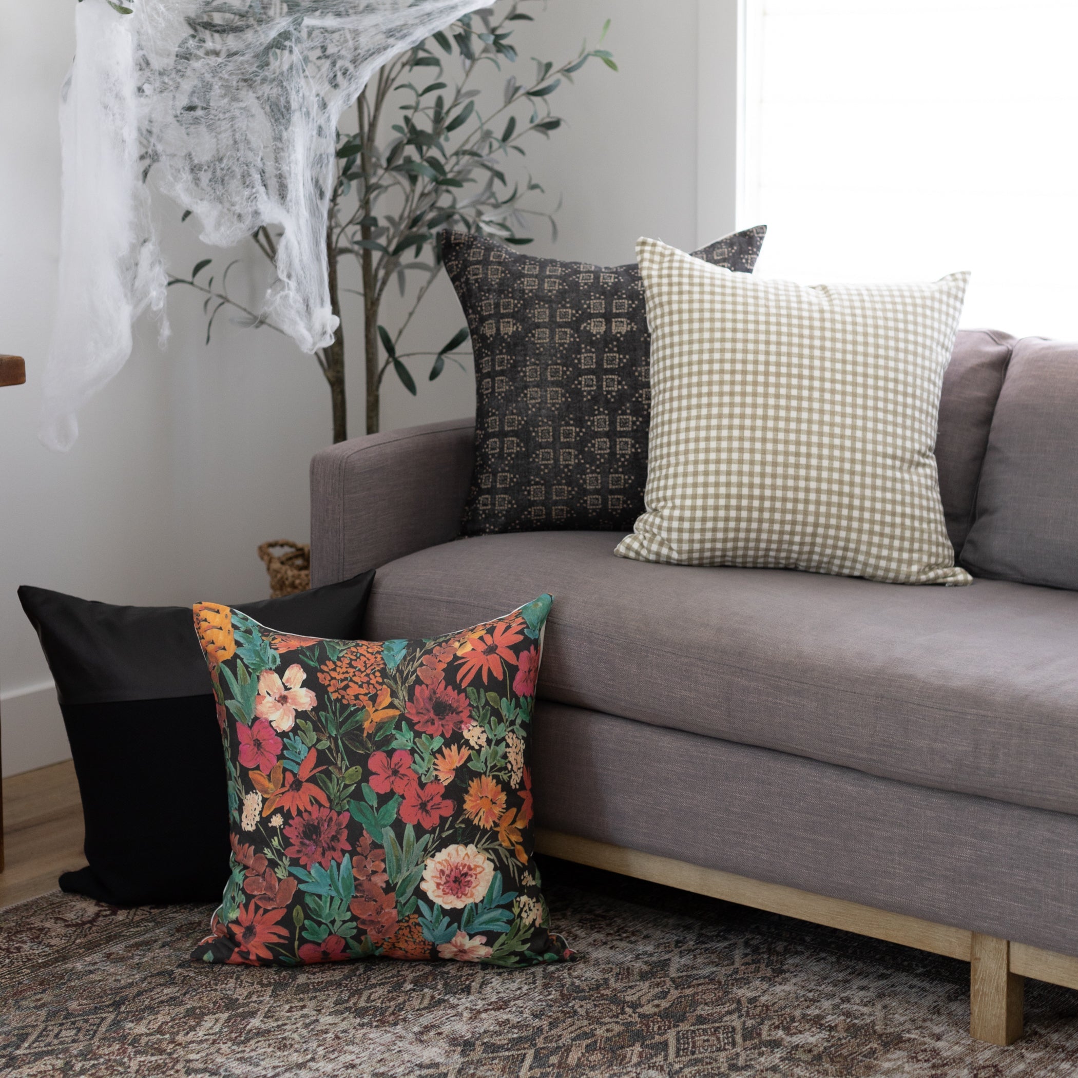 Night Floral - 18 | 22 - Image 3