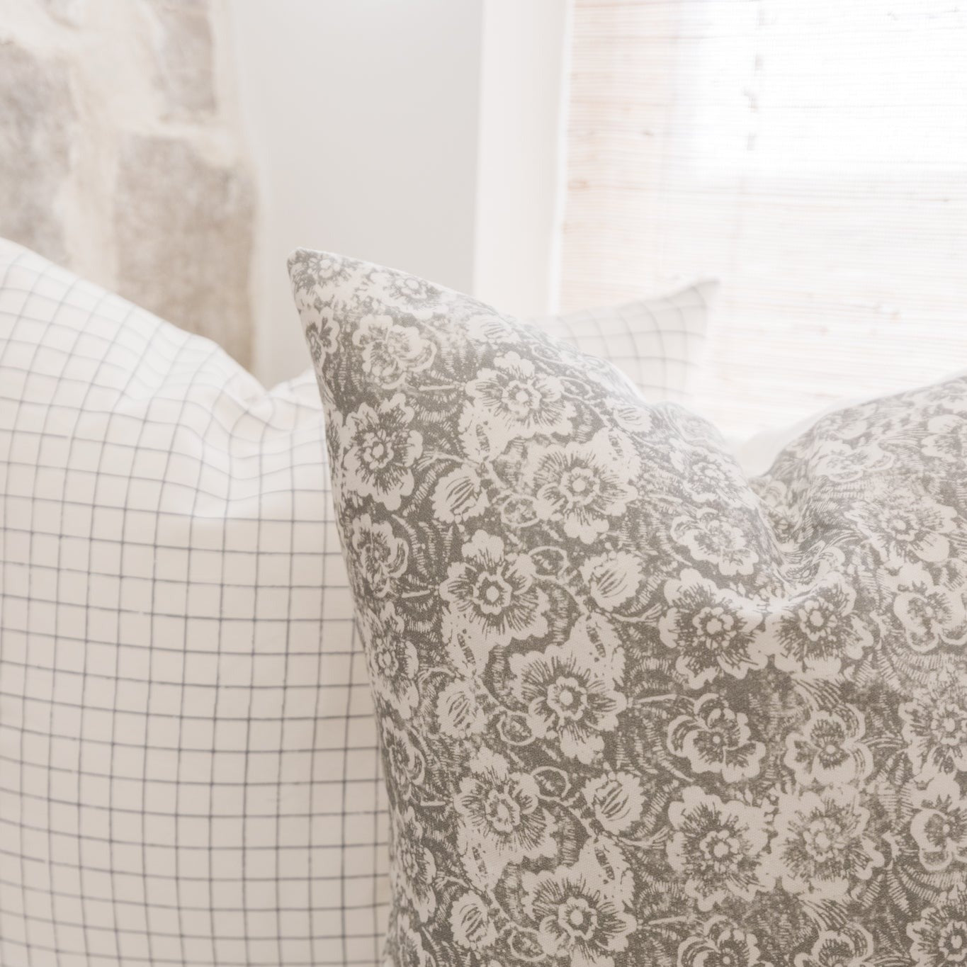 Flora in Gray - 18 | 22 | 24 - Image 10