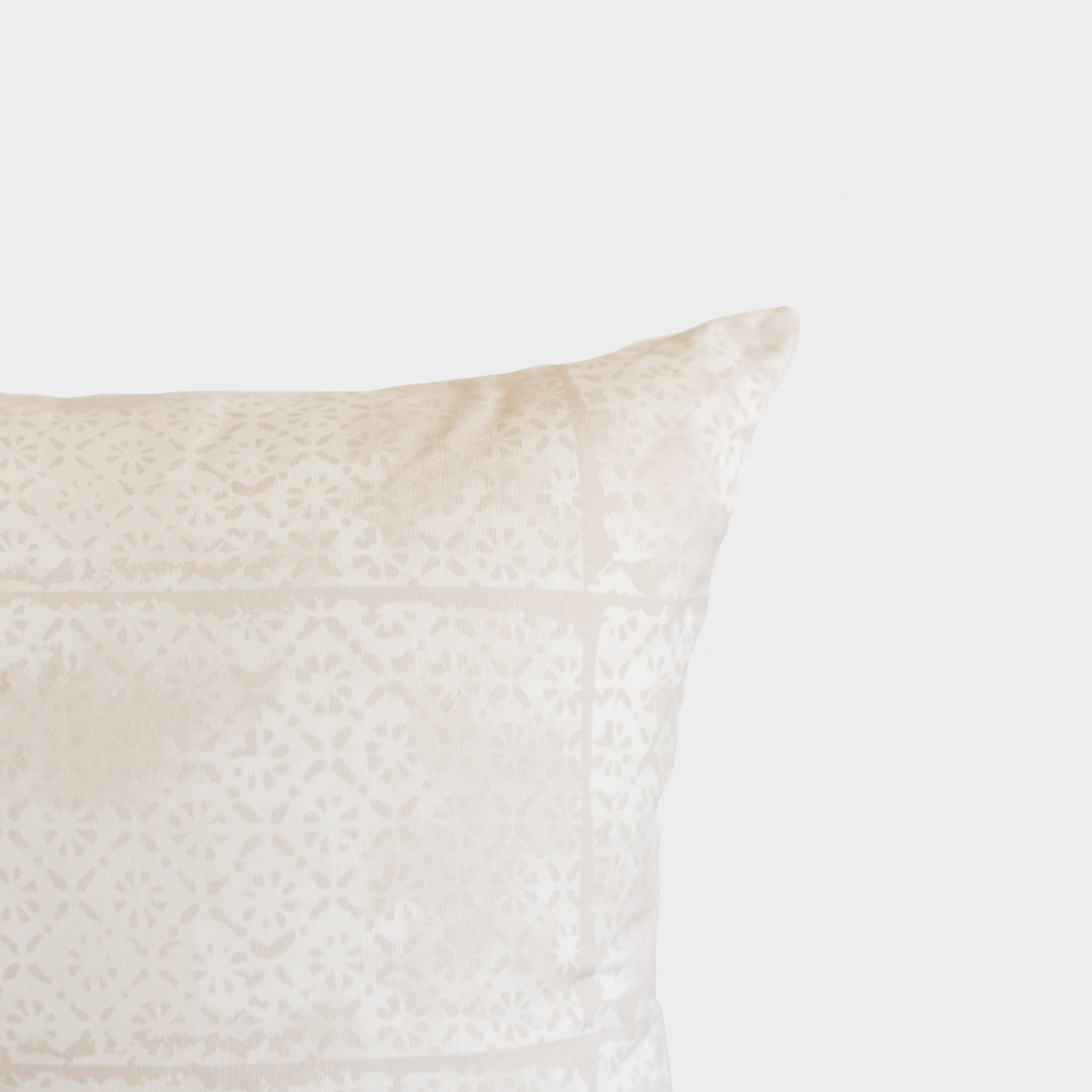 Faded Floral - 18 | 22 - Image 3