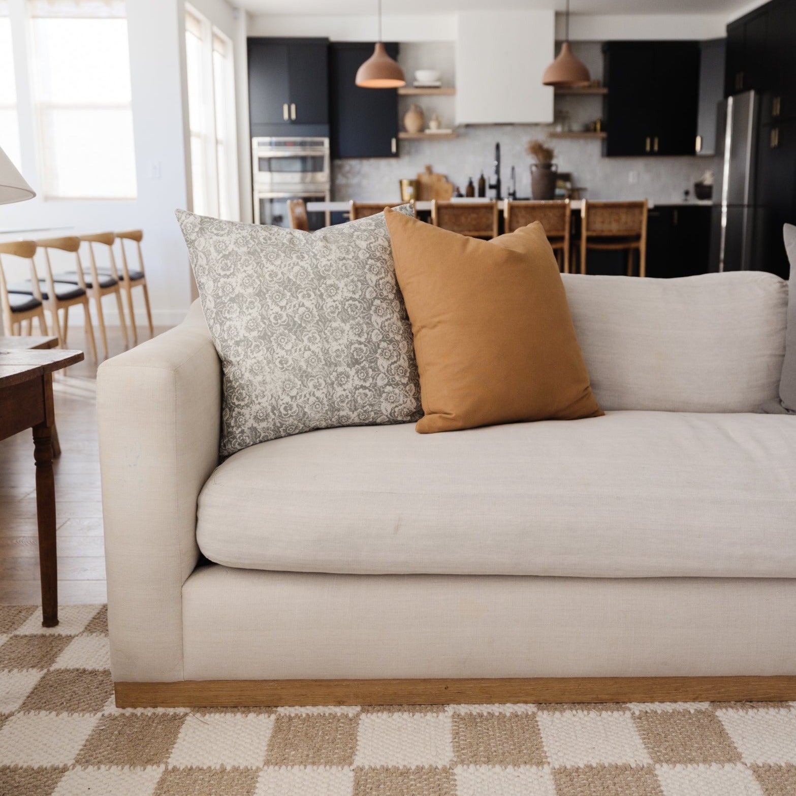 Flora in Gray - 18 | 22 | 24 - Image 4