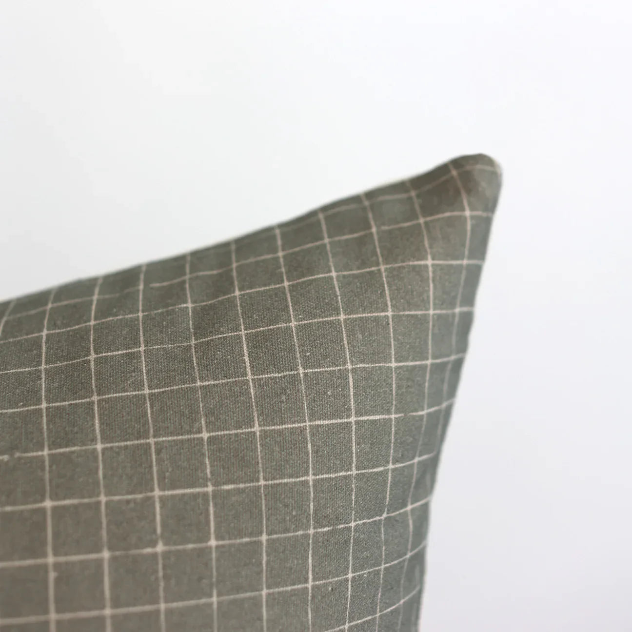 Wells Grid in Moss - Lumbar - 12x20 | 12x40 - Image 3