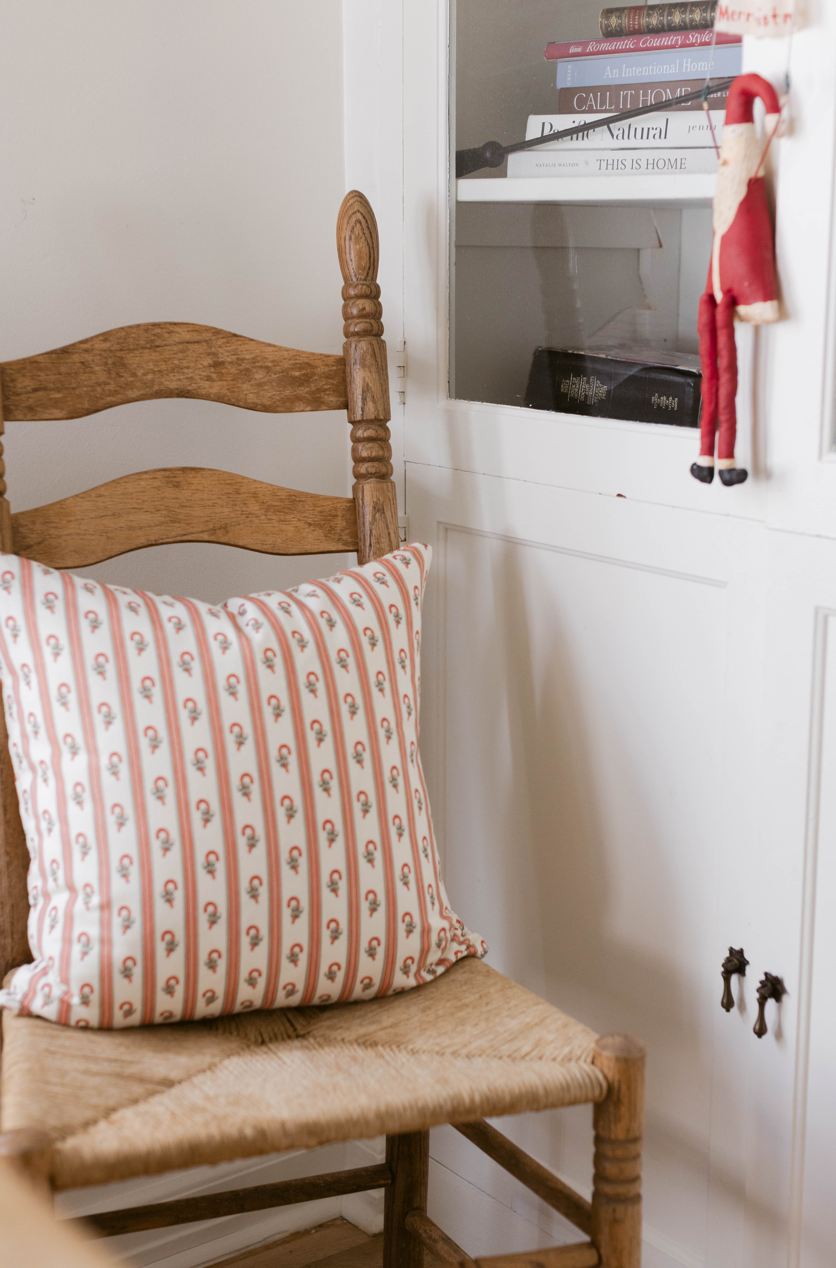 Peppermint Lane - 18 | 22 - Image 2