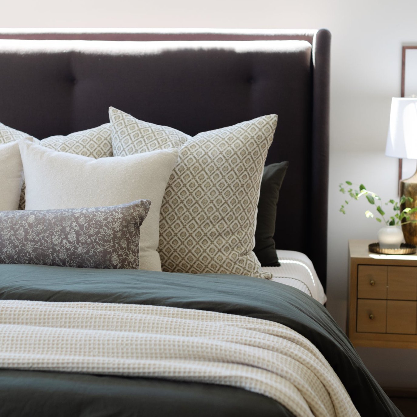 Elise in Linen - 18 | 20 | 22 | 26 - Image 14