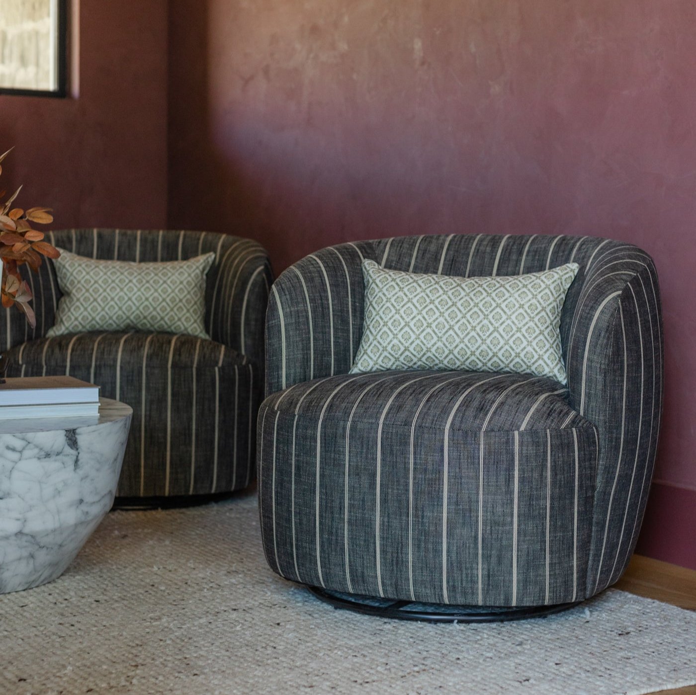 Elise in linen - lumbar - 12x20 | 12x40 - Image 10