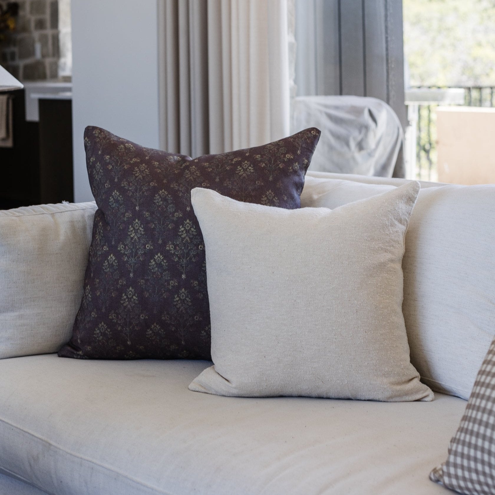 Bordeaux in Linen - 18 | 20 | 22 - Image 7