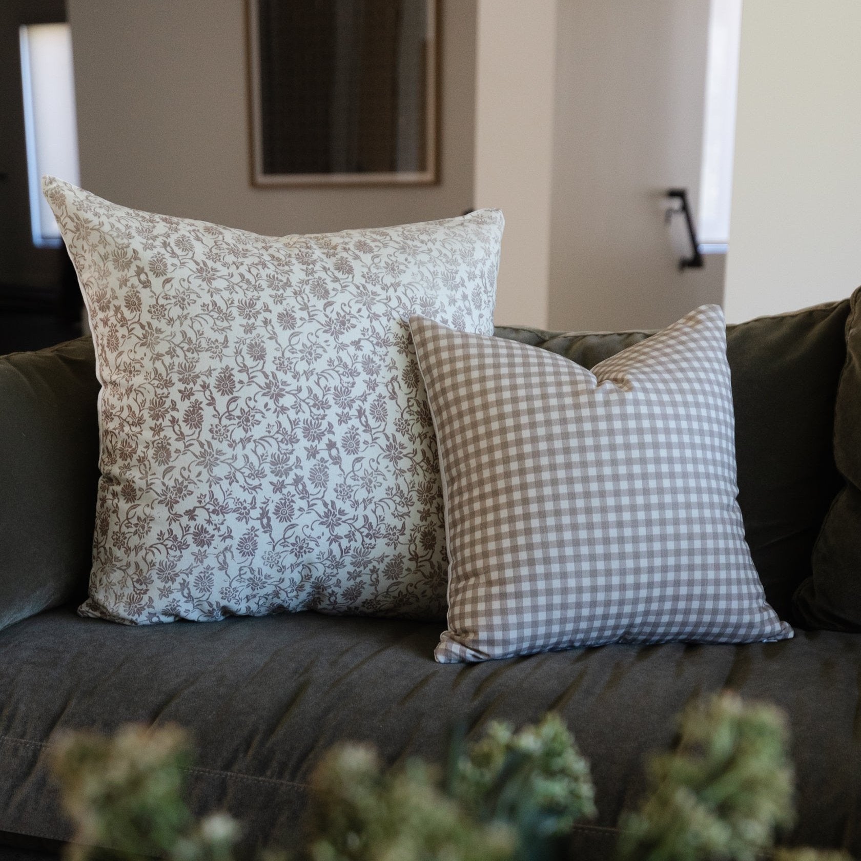 August - 18 | 22| 24 - Image 4