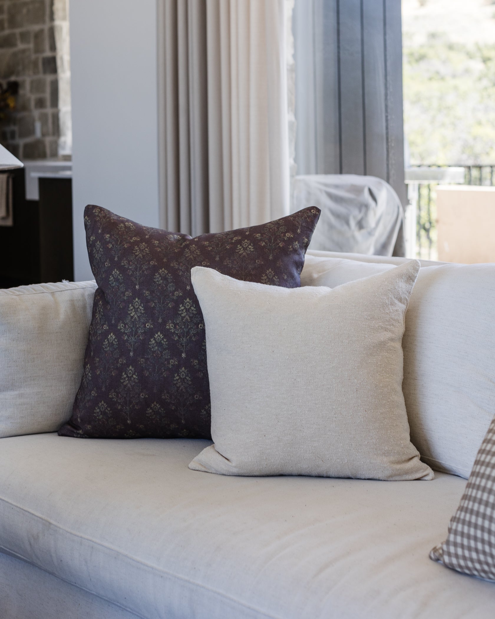 Boucle in Off White - 12x20 | 12x40 - Image 3