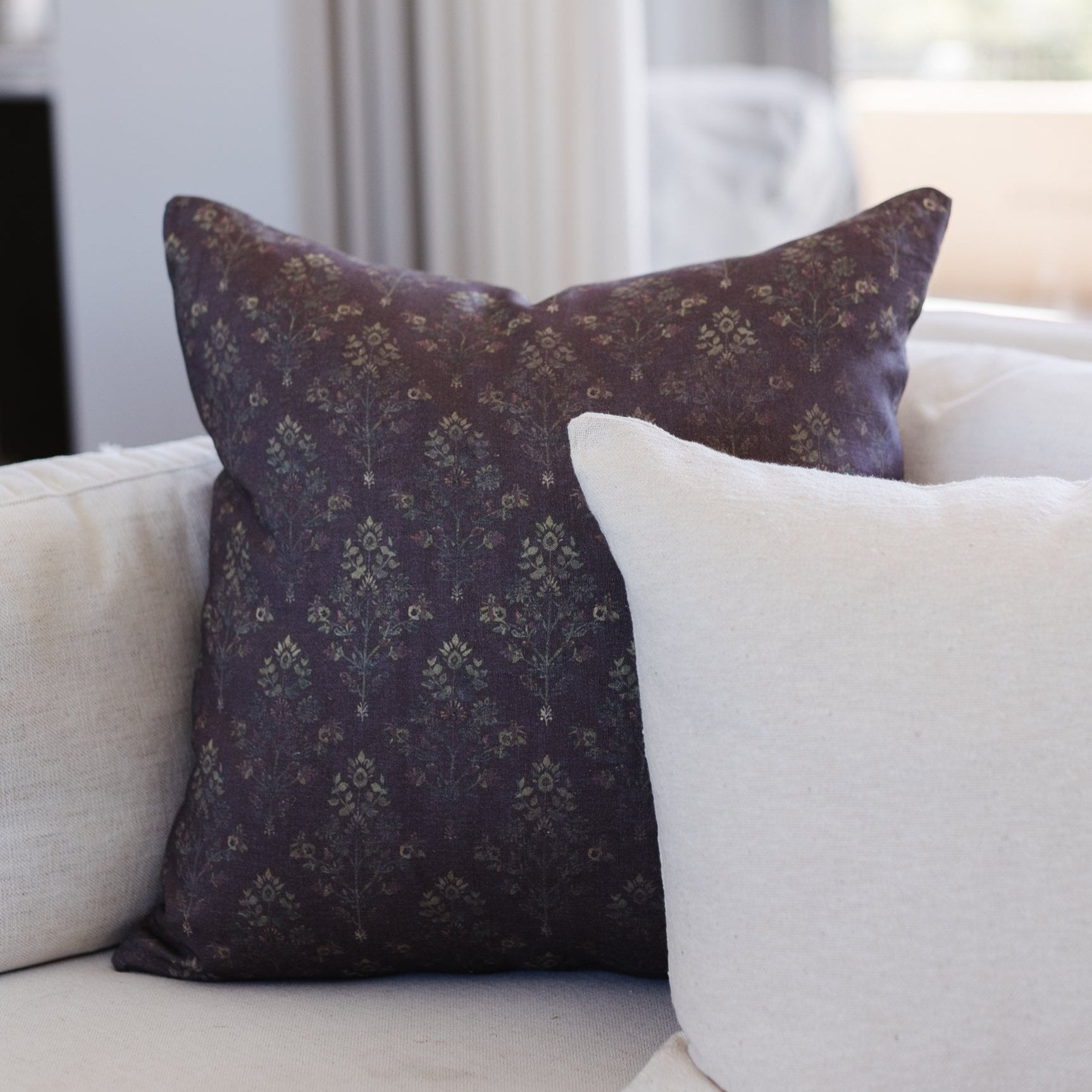 Bordeaux in Linen - 18 | 20 | 22 - Image 8