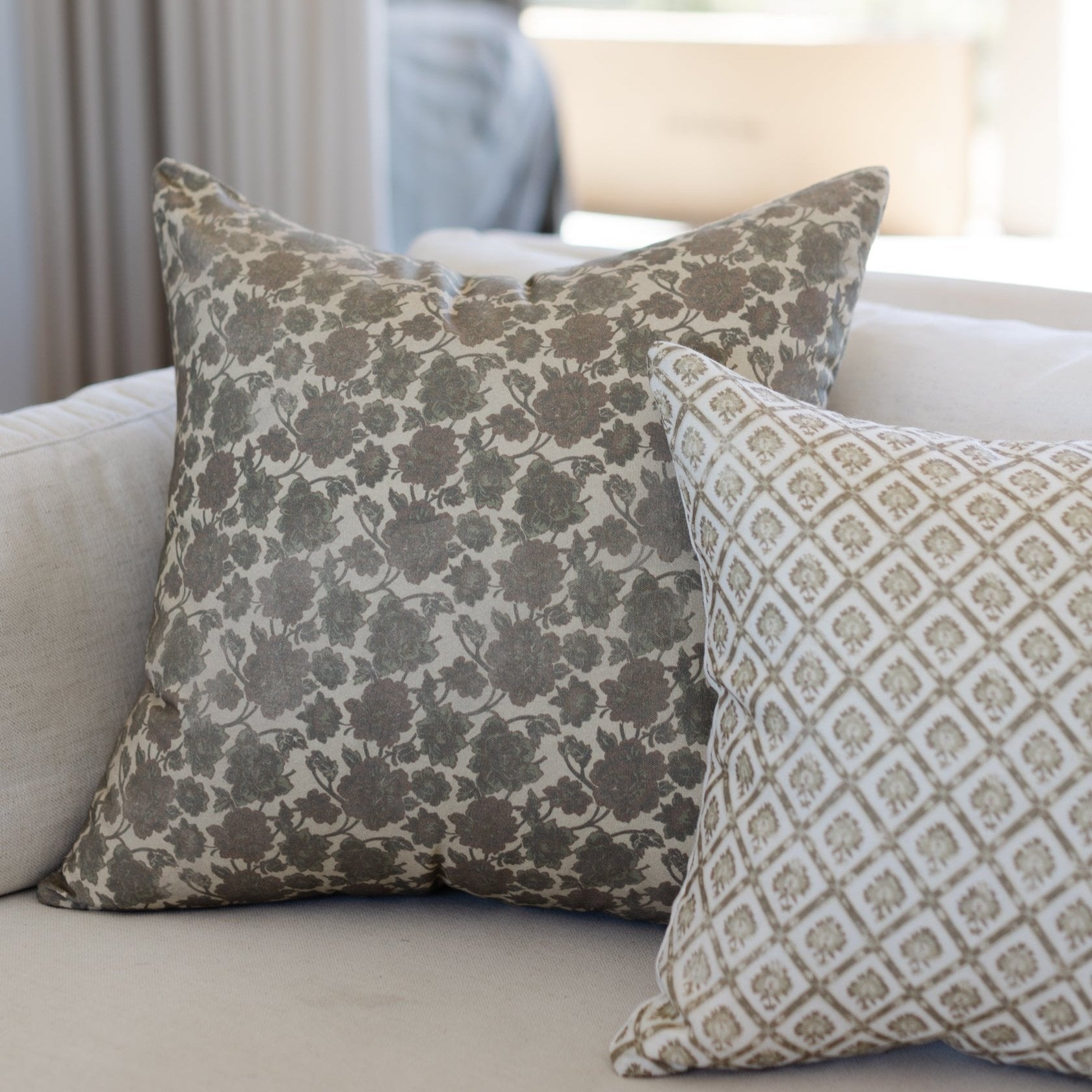 Nora - 18 | 22 - Image 4