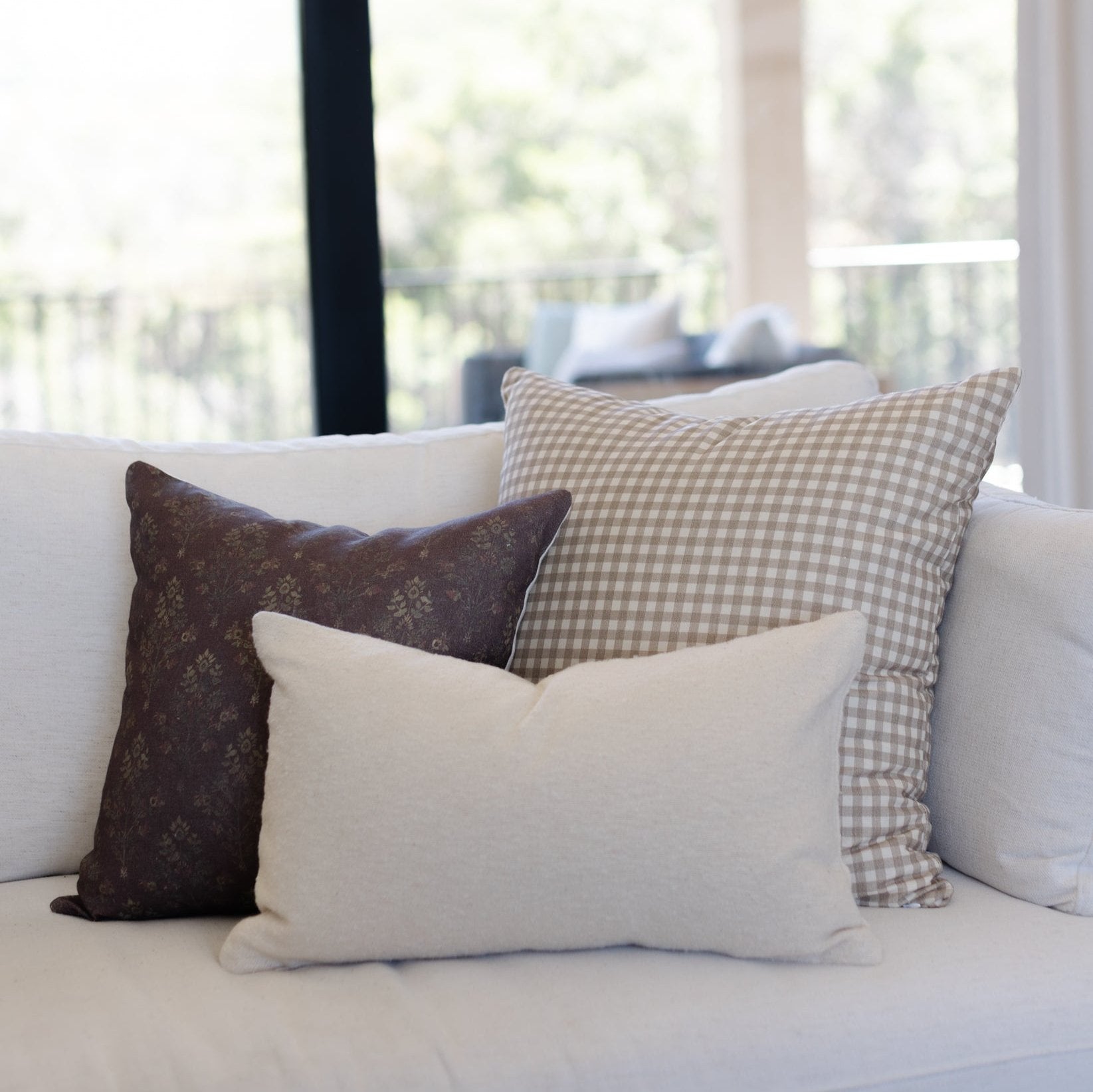 Bordeaux in Linen - 18 | 20 | 22 - Image 12